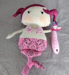 boneca sereia corpo pink e preto