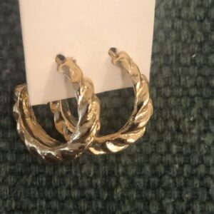 argola dourado div