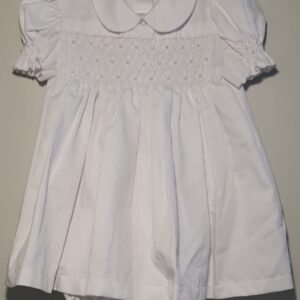 Vestido Branco Com Pérolas