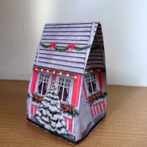 Sacola Casinha Com Árvore Natal E Festão No Telhad