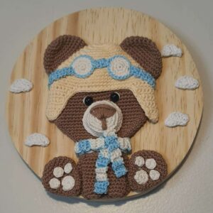 QUADRO URSO AMIGURUMI